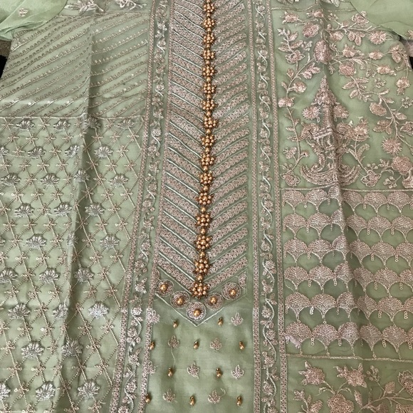 Bin Saeed Pakistani salwar suit - Picture 3 of 8